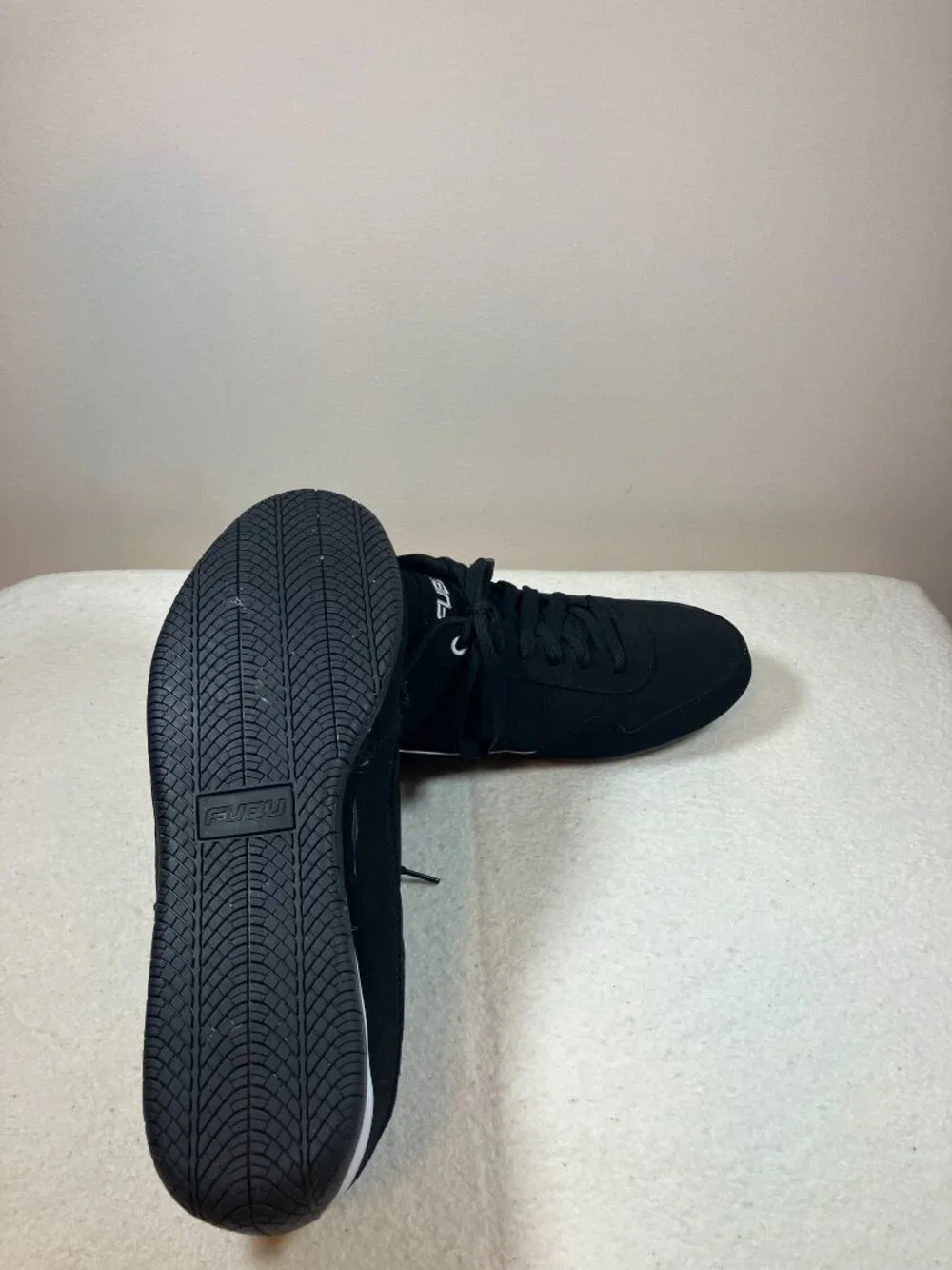 Mens Black Low Top‎ FUBU Sneakers Size 11